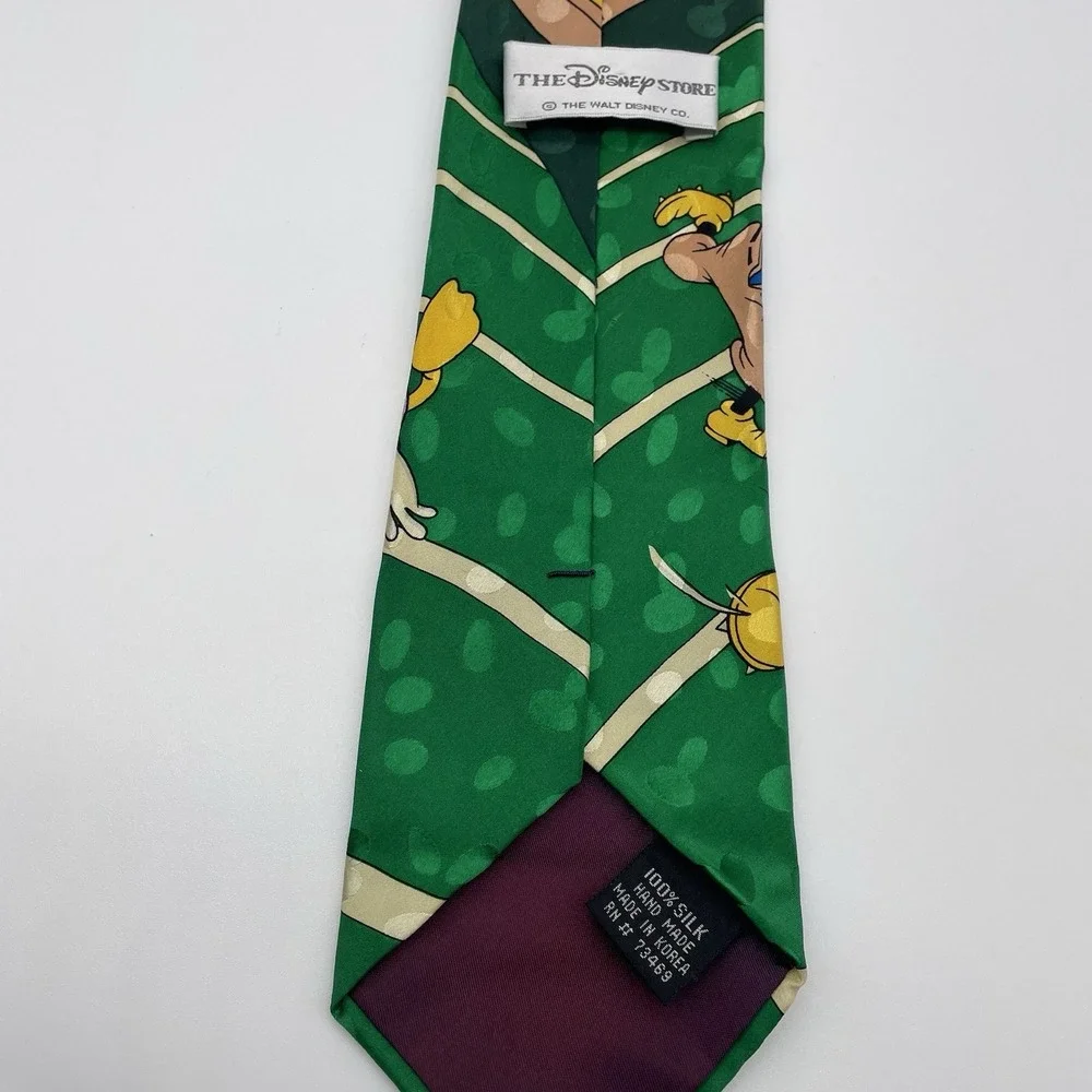 Vtg MICKEY MOUSE The Disney Store 100% Silk FOOTBALL NECK‎ Tie Donald/goofy
